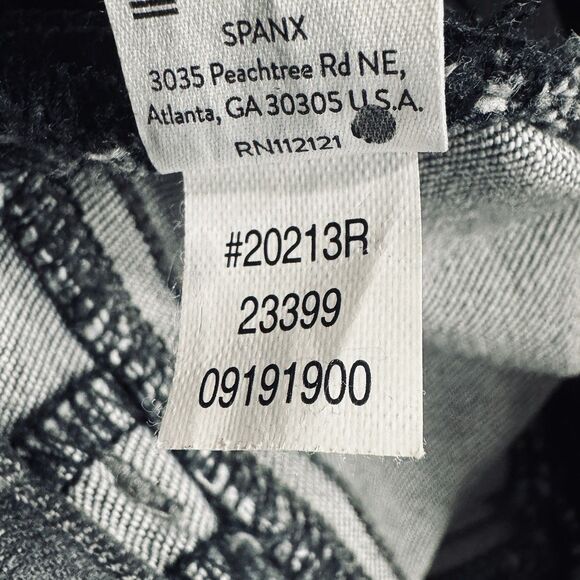 Spanx Pull On Ankle Jeans XL (33x26) Gray Tie Dye Cloud Distress Stretch Womens - Picture 7 of 10